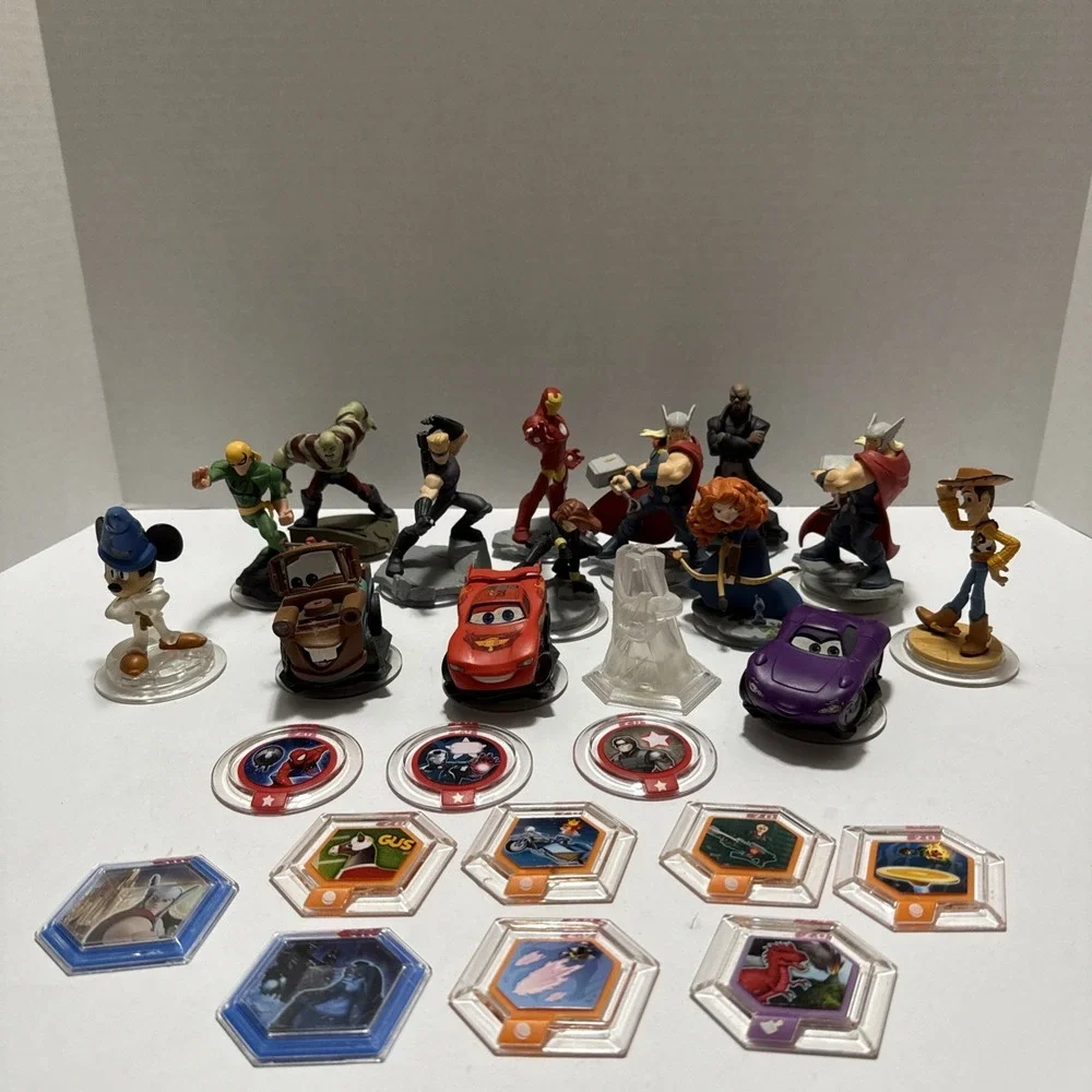 Lot of Disney Infinity 15 Characters with Game Accessories